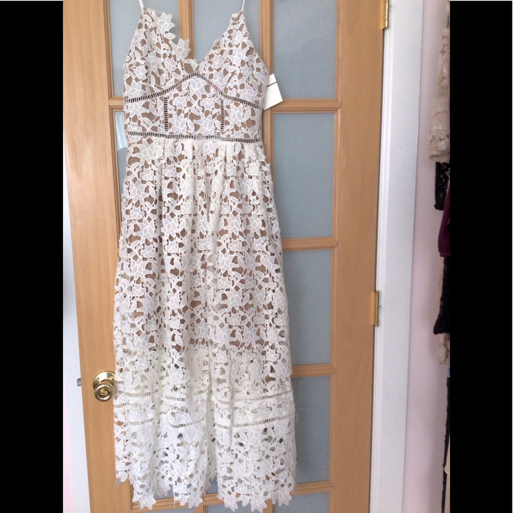 L'ATISTE White Lace Midi Dress